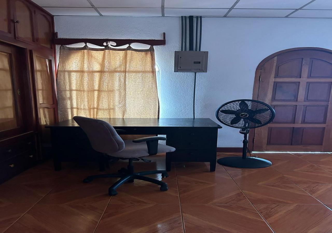 Casa Robles - Your Stay Near Airport Managua Eksteriør bilde